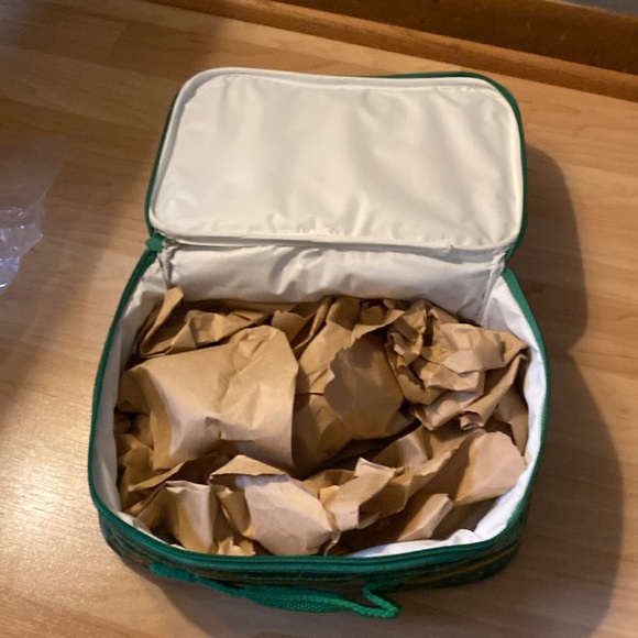 BRAND NEW KIDS LUNCH TOTE! NWT! SMOKE CREE HOME! - Picture 4 of 4